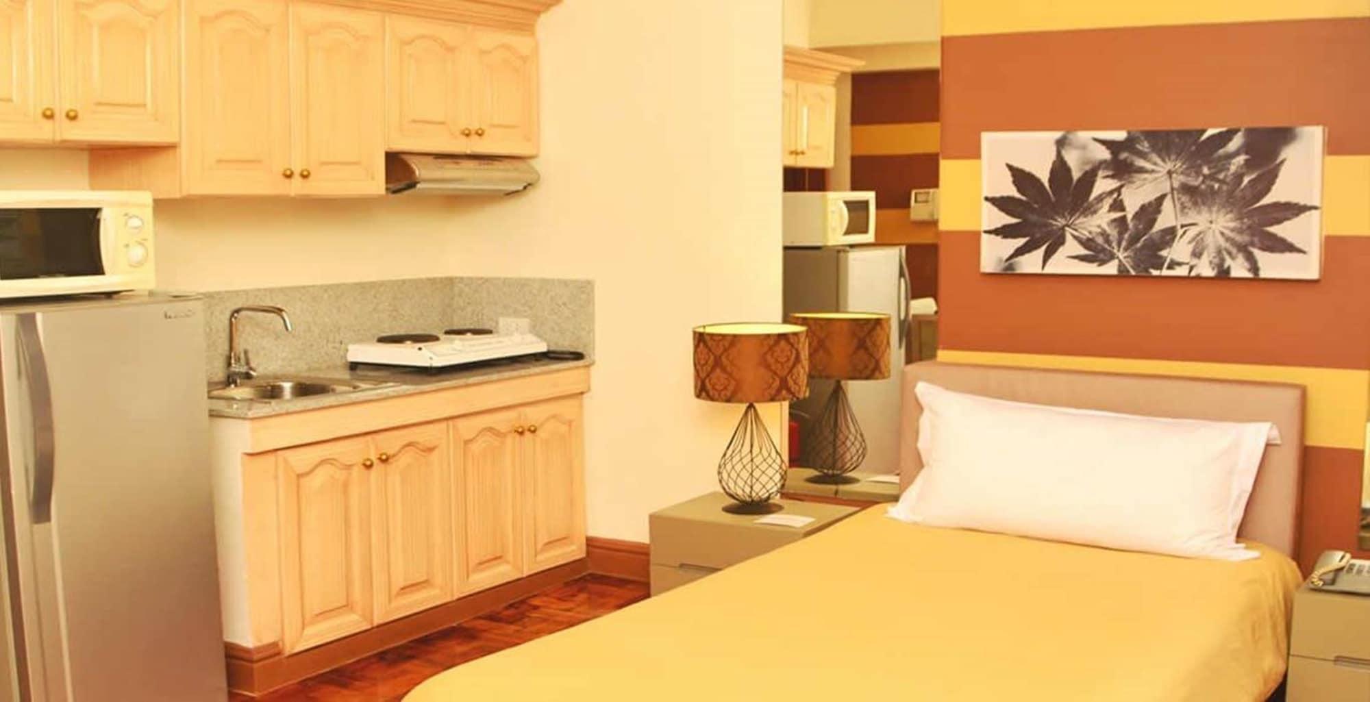 Asian Mansion II Makati City Екстериор снимка