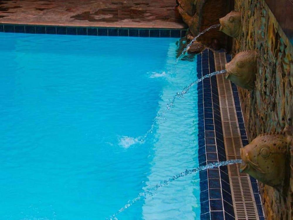 Asian Mansion II Makati City Екстериор снимка