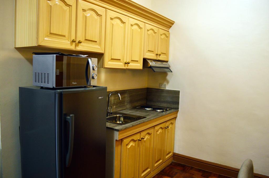 Asian Mansion II Makati City Екстериор снимка